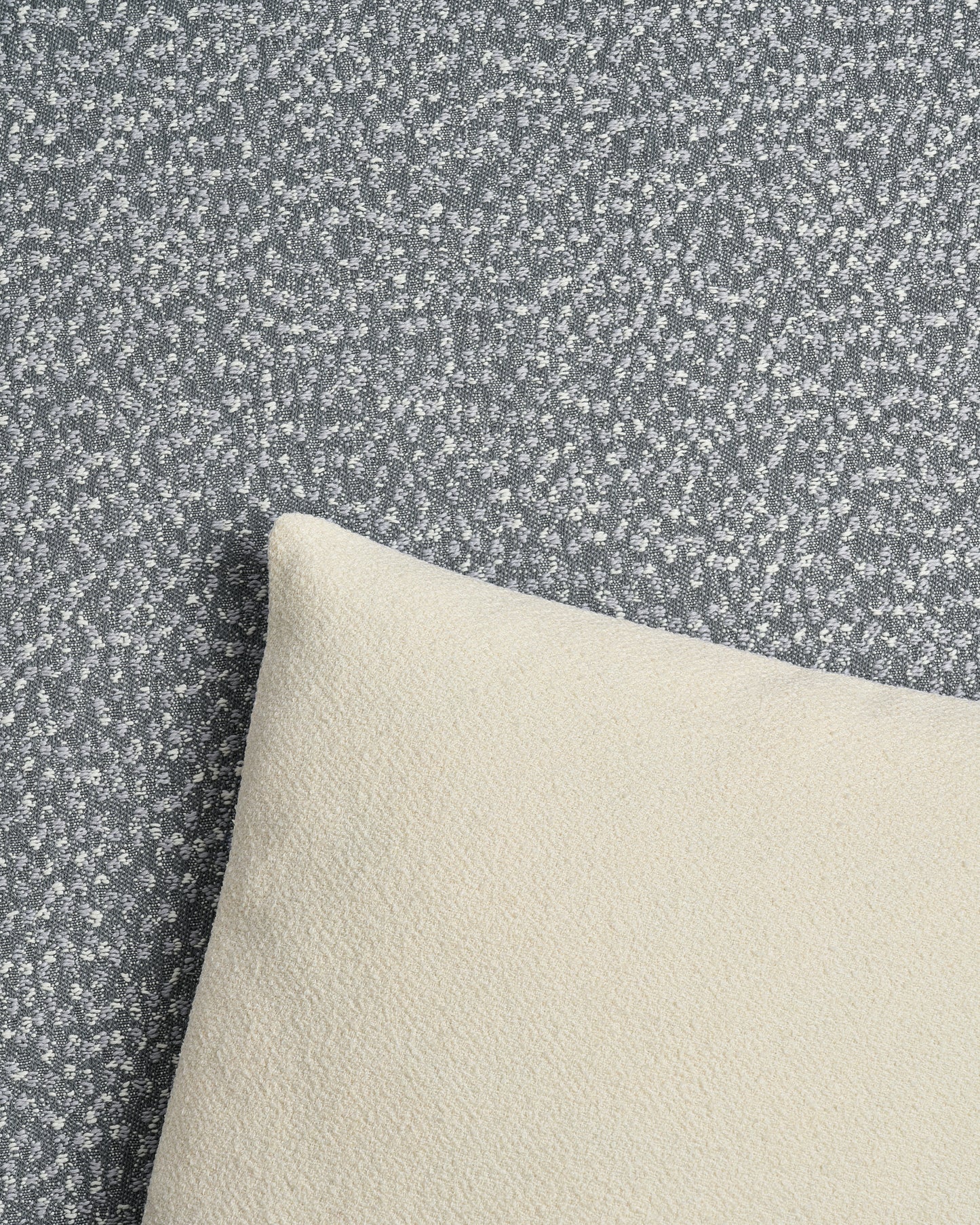 Saxion Cushion | Off White