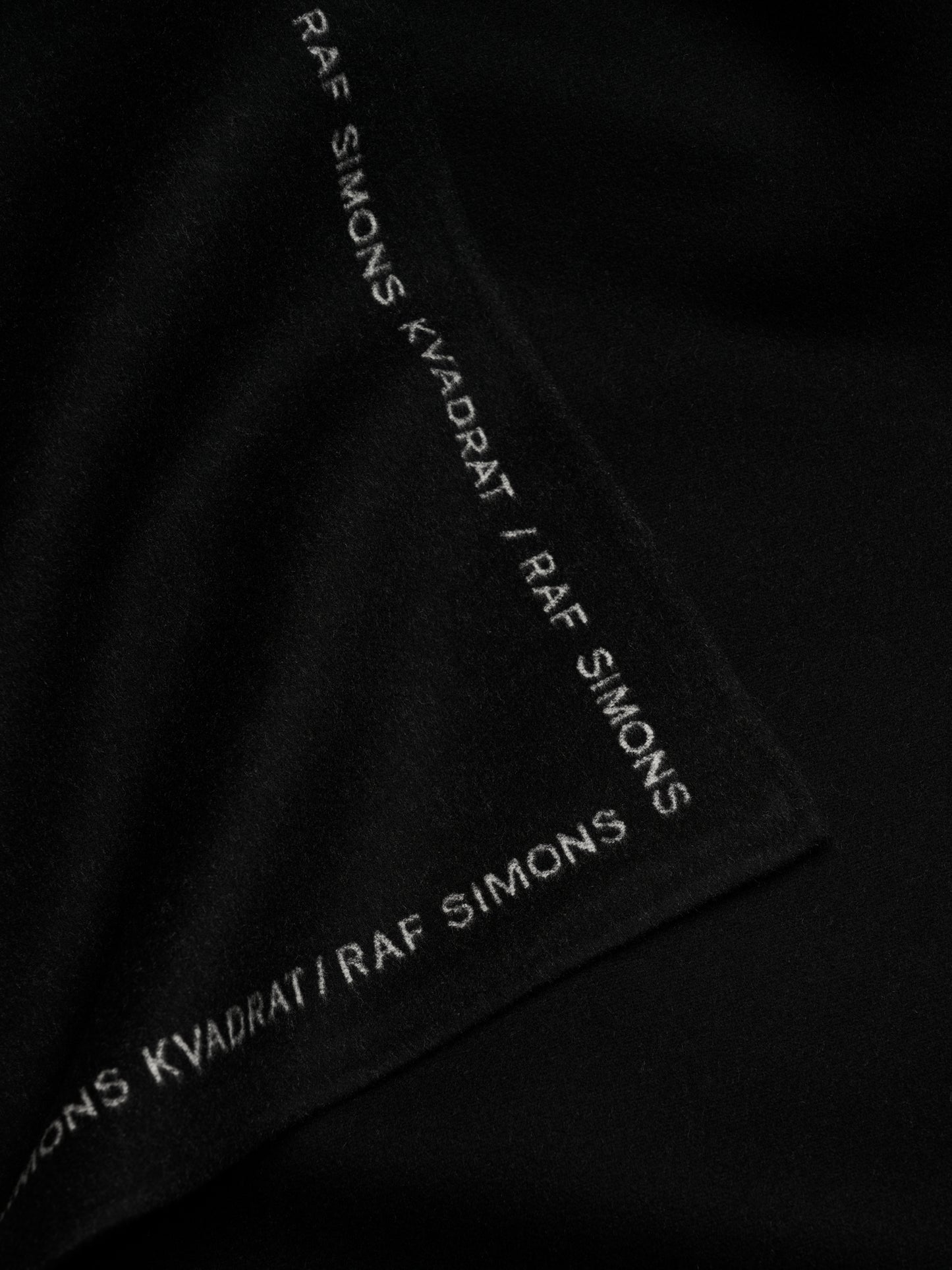 Double Face Wool Throw w/ Logo | Black