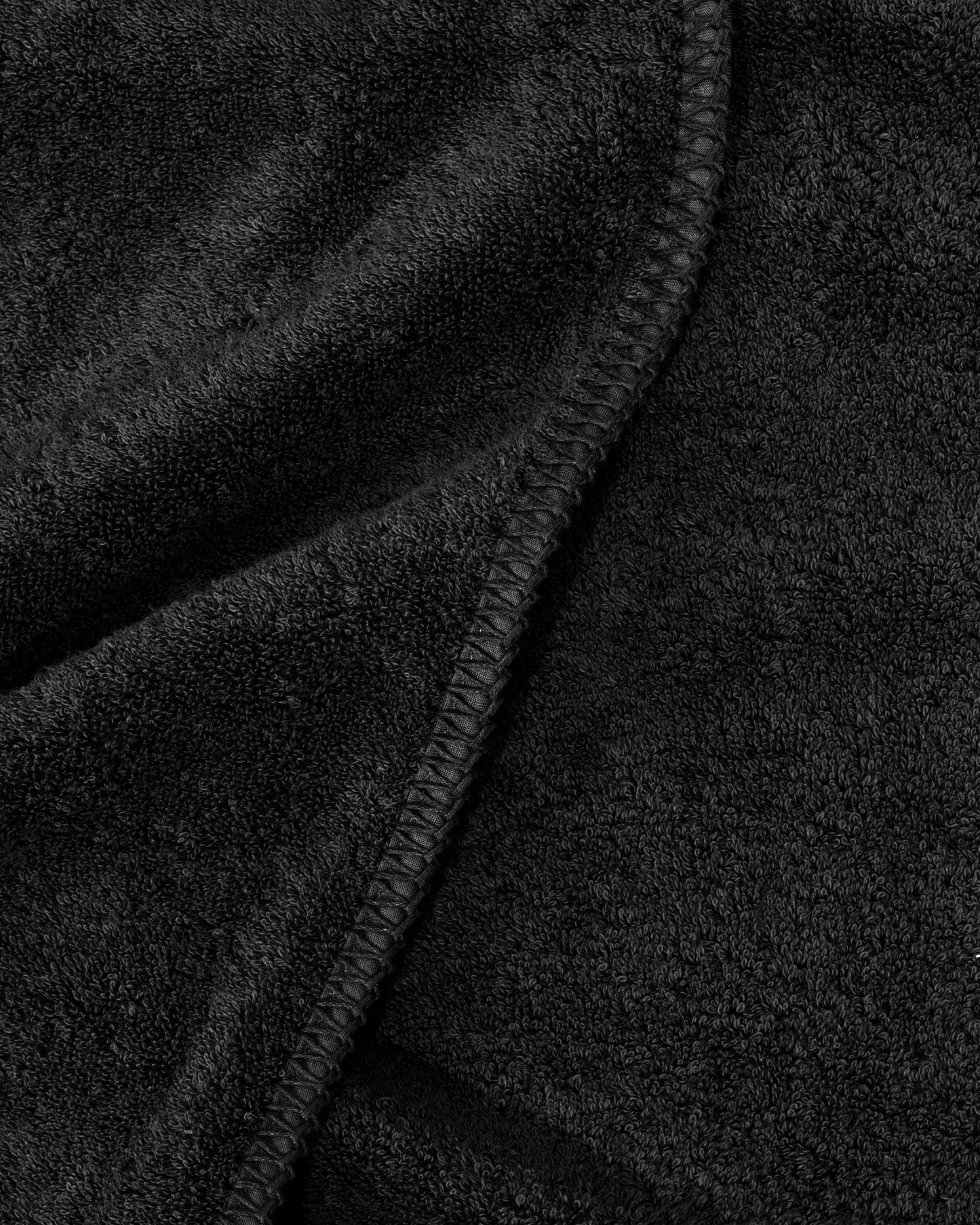 Whipstitch beach towel | Black