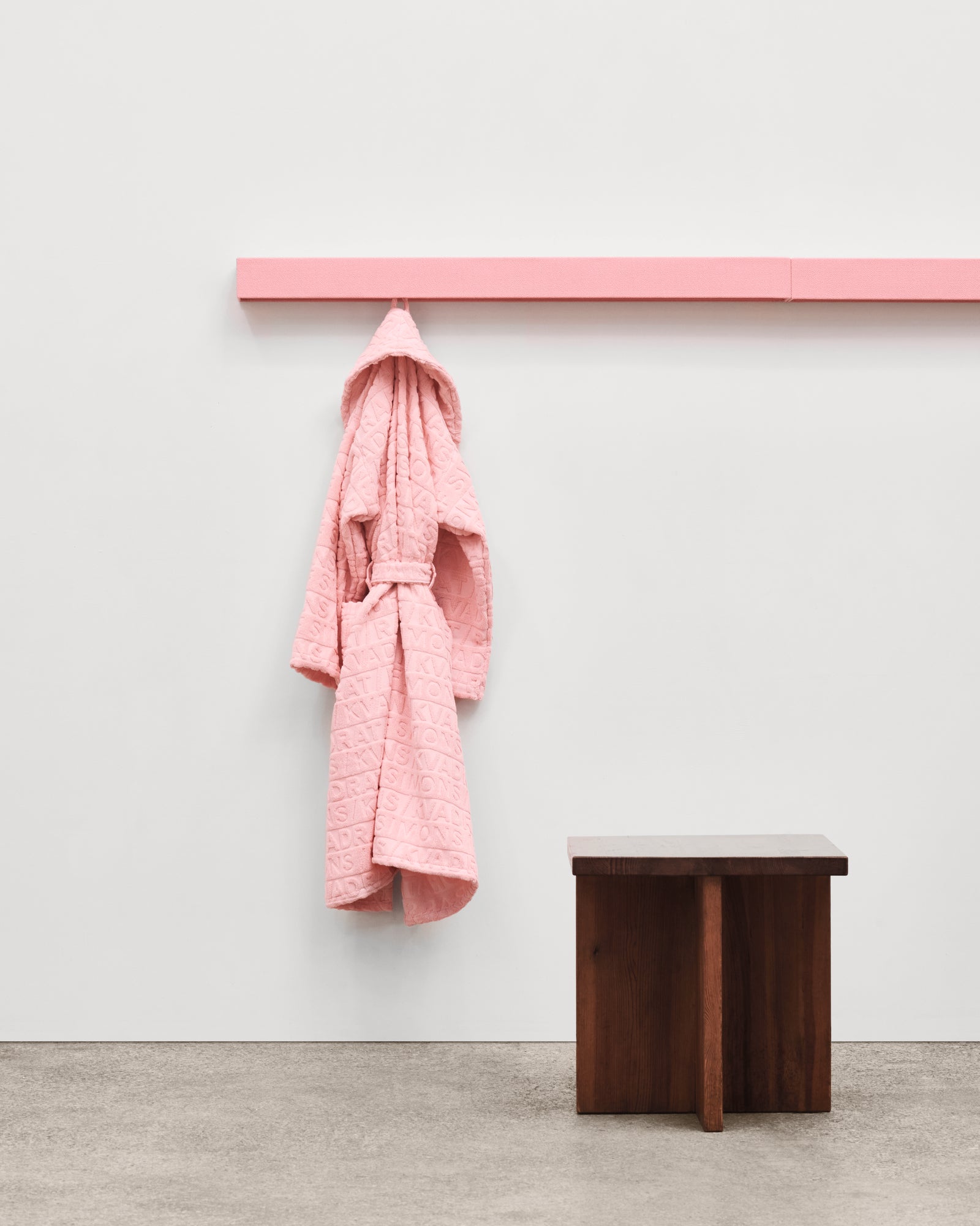 kvadrat raf simons pink shakersystem bathrobe