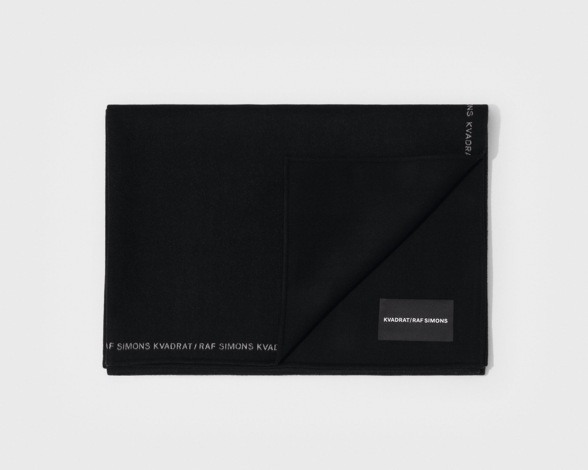 Double Face Wool Throw | Black – Kvadrat/Raf Simons