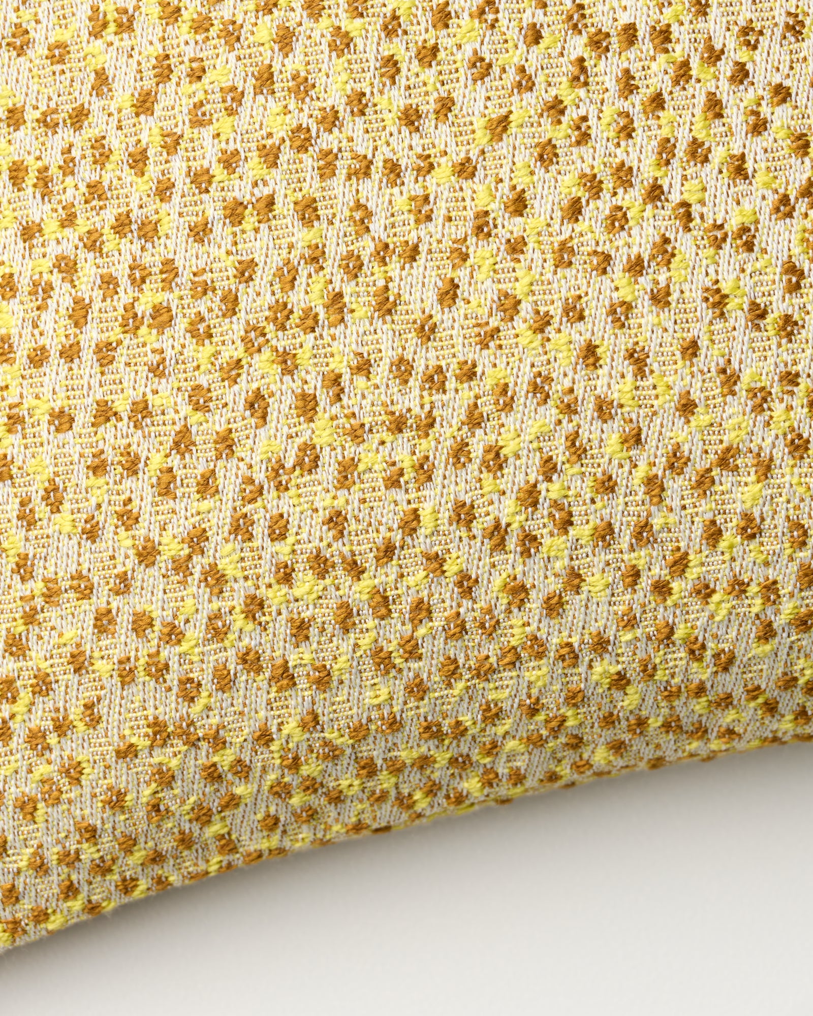 Kvadrat Raf Simons Cushion Ria Yellow. Detail image
