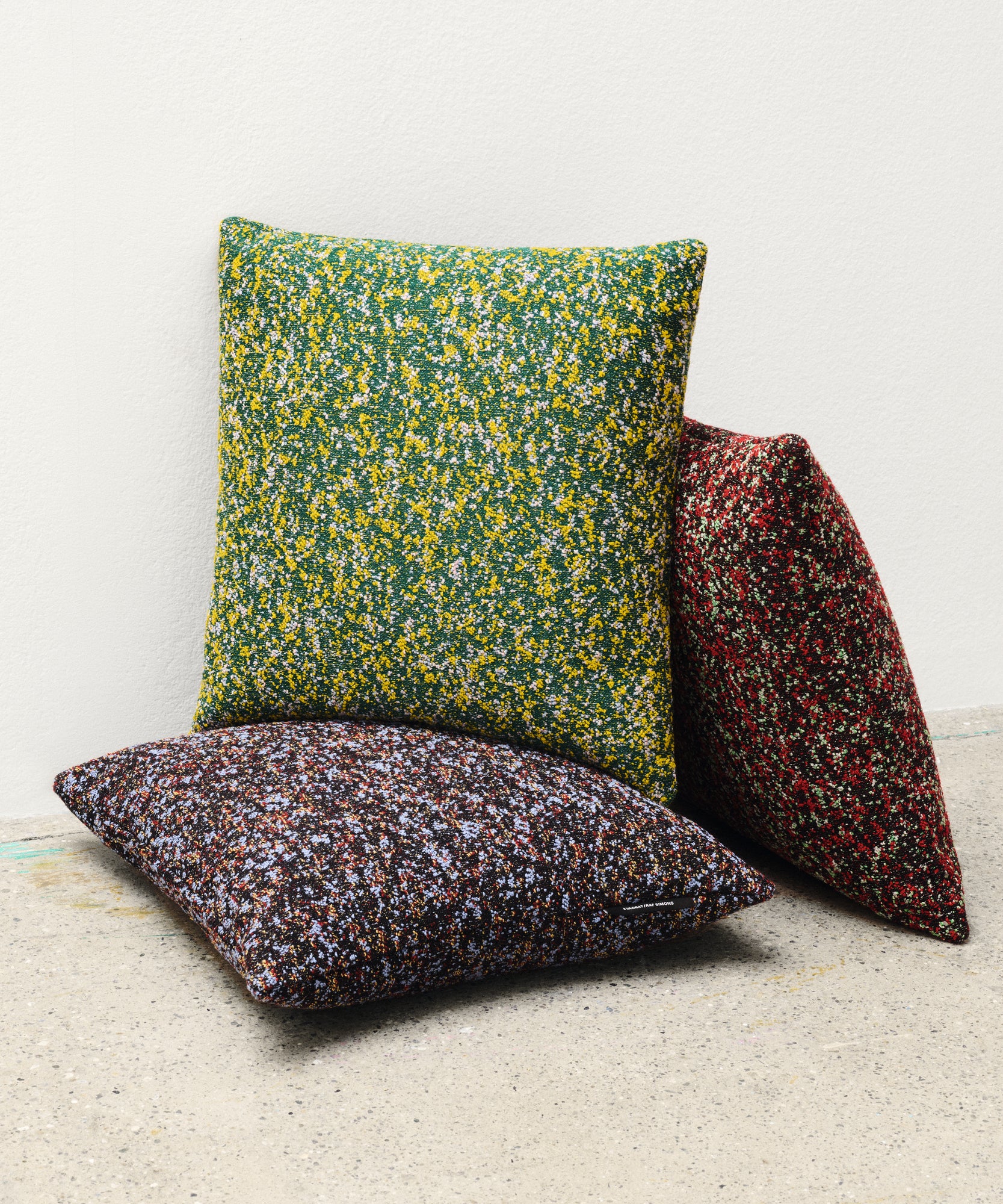 Atom Cushion | Green – Kvadrat/Raf Simons