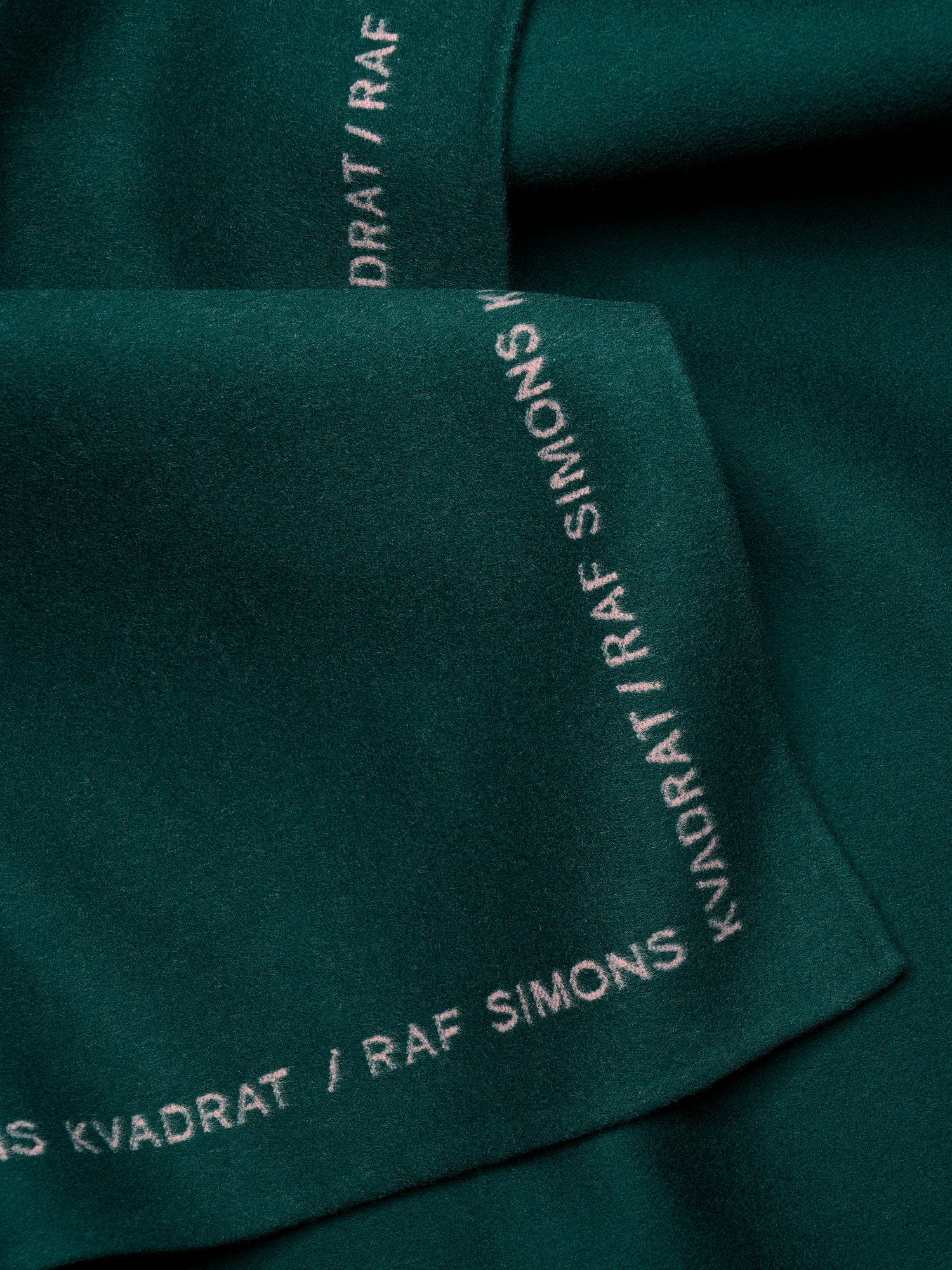 Kvadrat Raf Simons Double Face Wool Throw Dark Green detail image