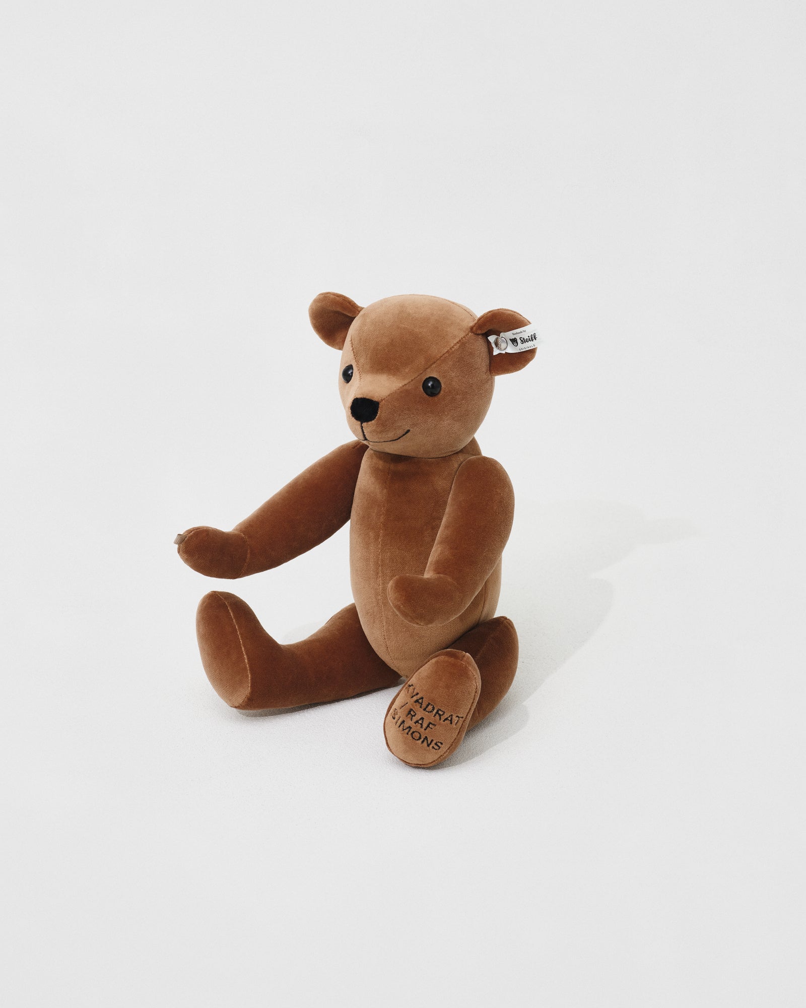 KVADRAT/RAF SIMON STEIFF テディベア 約30cm 新品 Asator Velvet Teddy Bear | Desert Sand – Kvadrat/Raf Simons