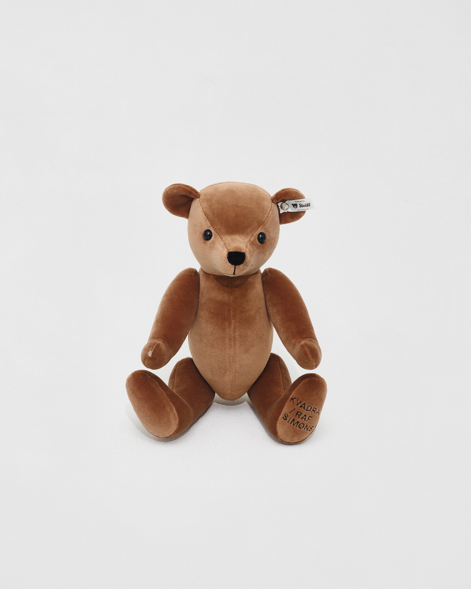 Asator Velvet Teddy Bear | Desert Sand – Kvadrat/Raf Simons