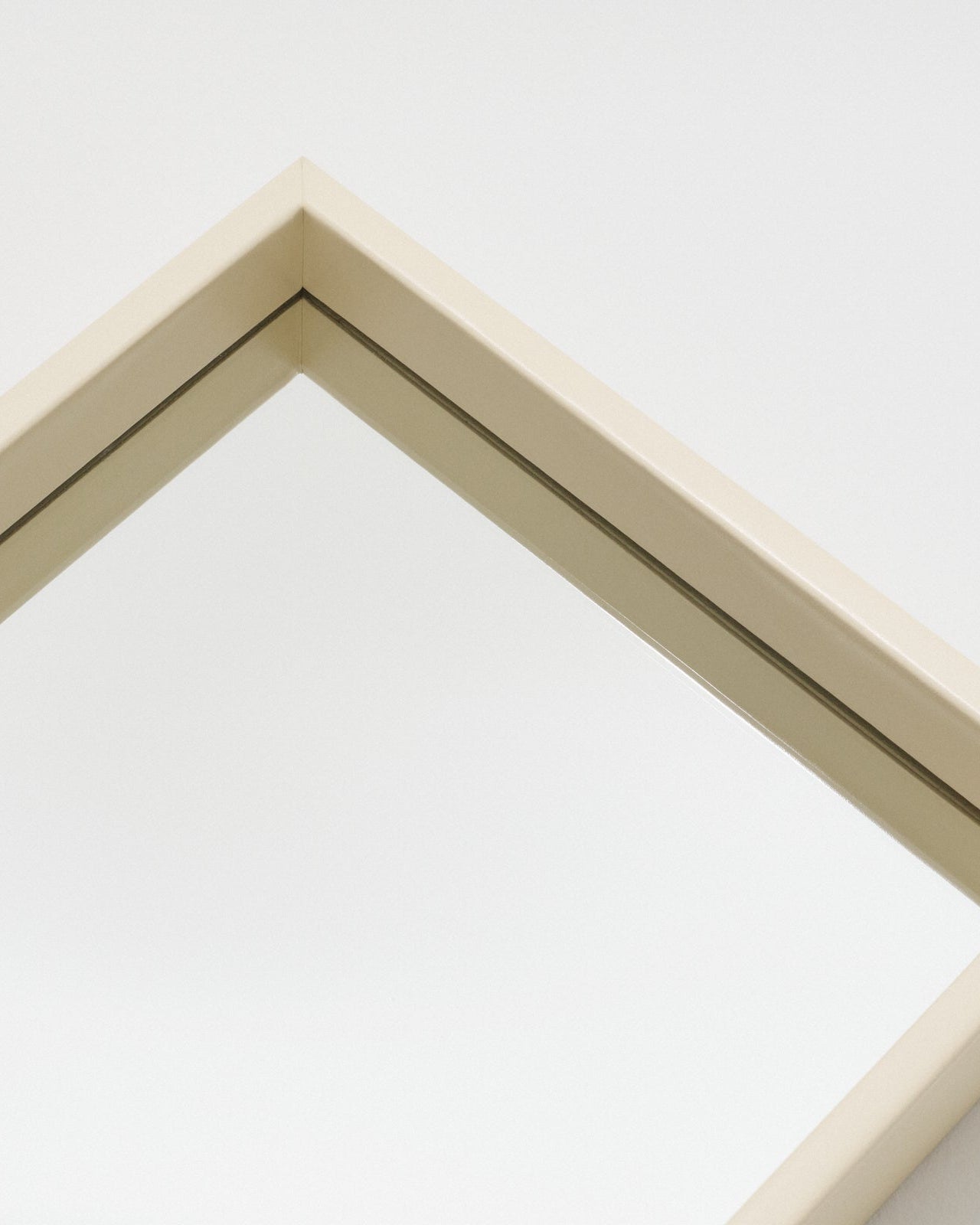 Kvadrat Raf Simons Leather Mirror Tray in Off White. Detail image