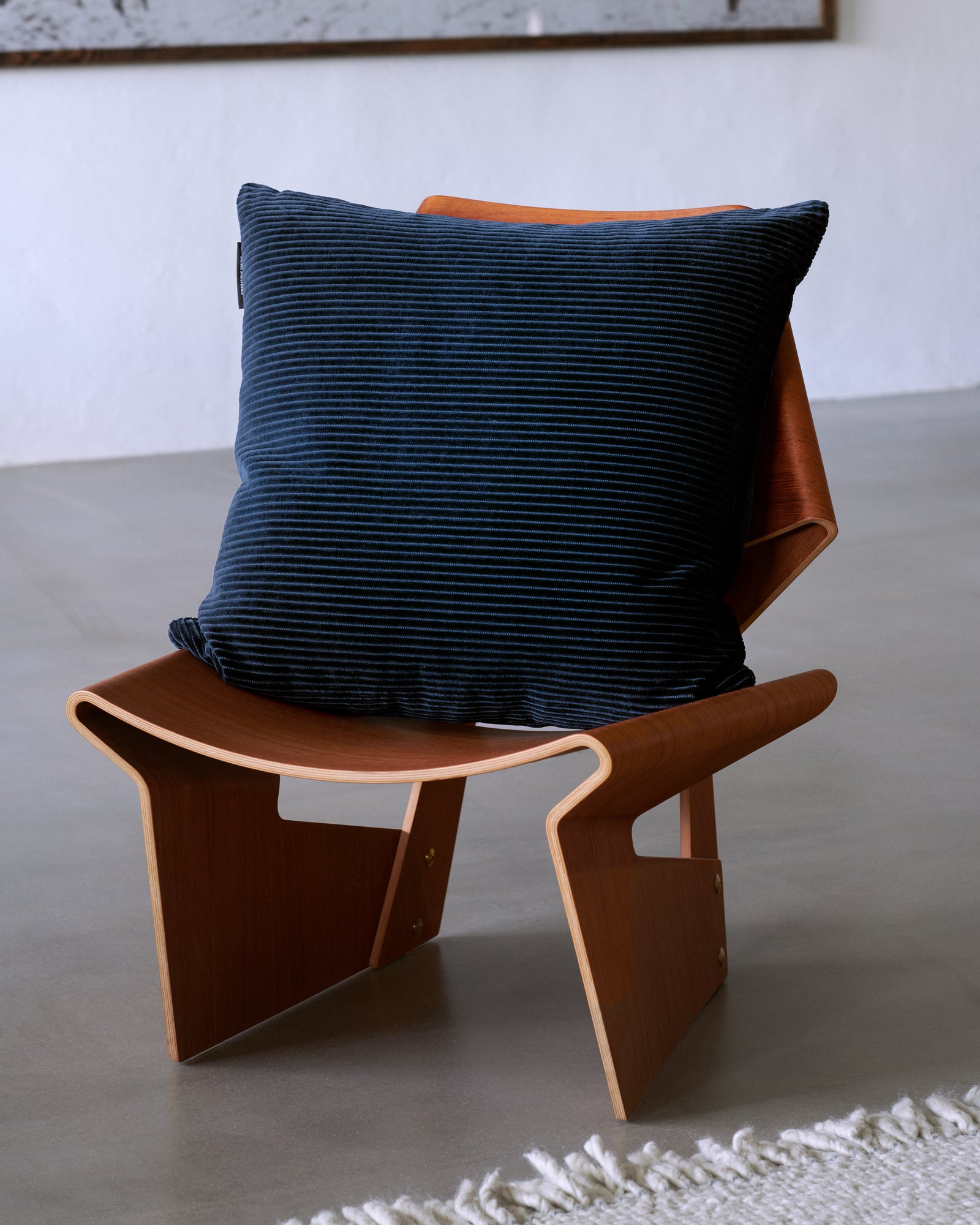 kvadrat raf simons クッション Phlox Cushion | Prusian Blue – Kvadrat/Raf Simons