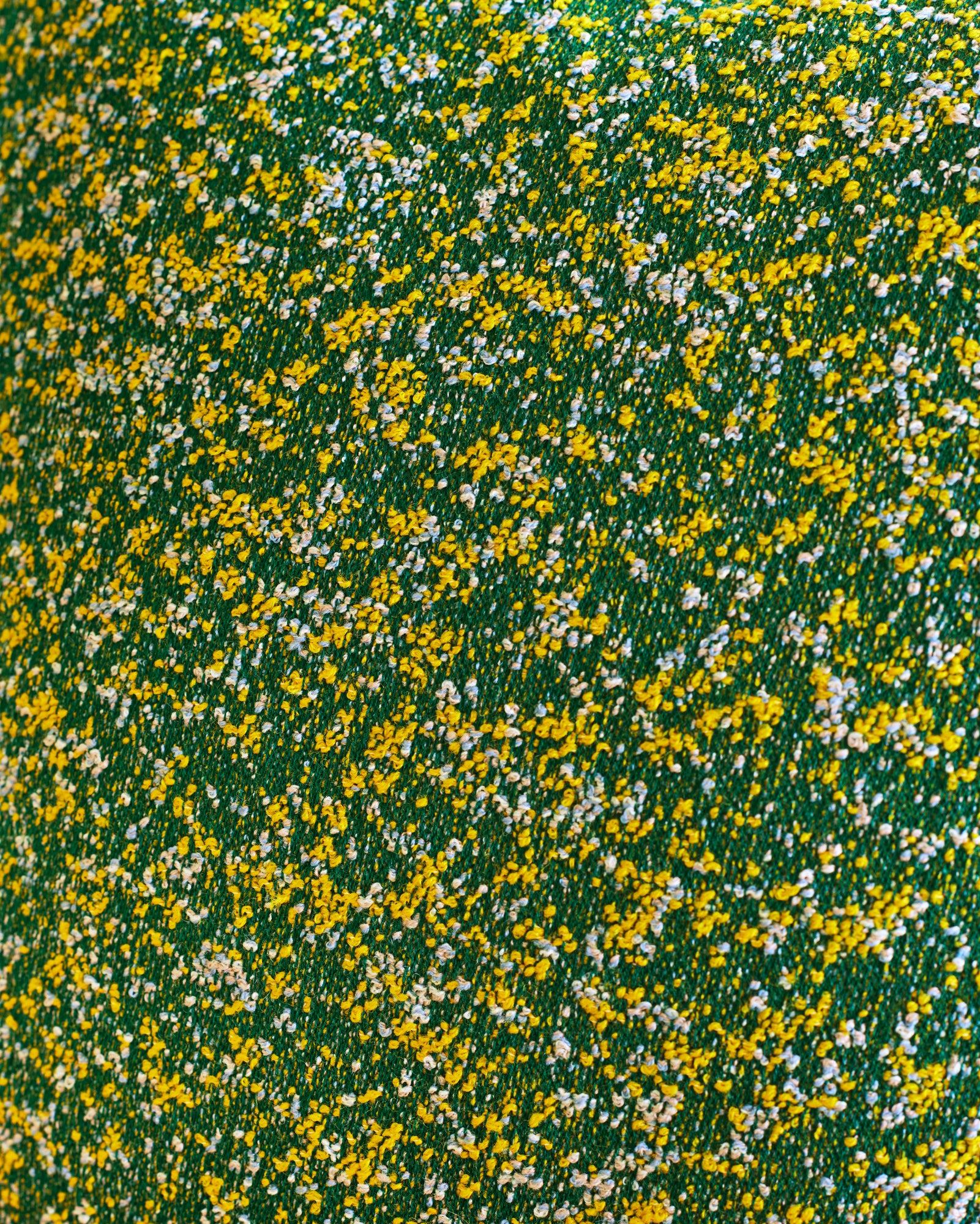 Kvadrat Raf Simons Cushion Atom Green. Detail image.