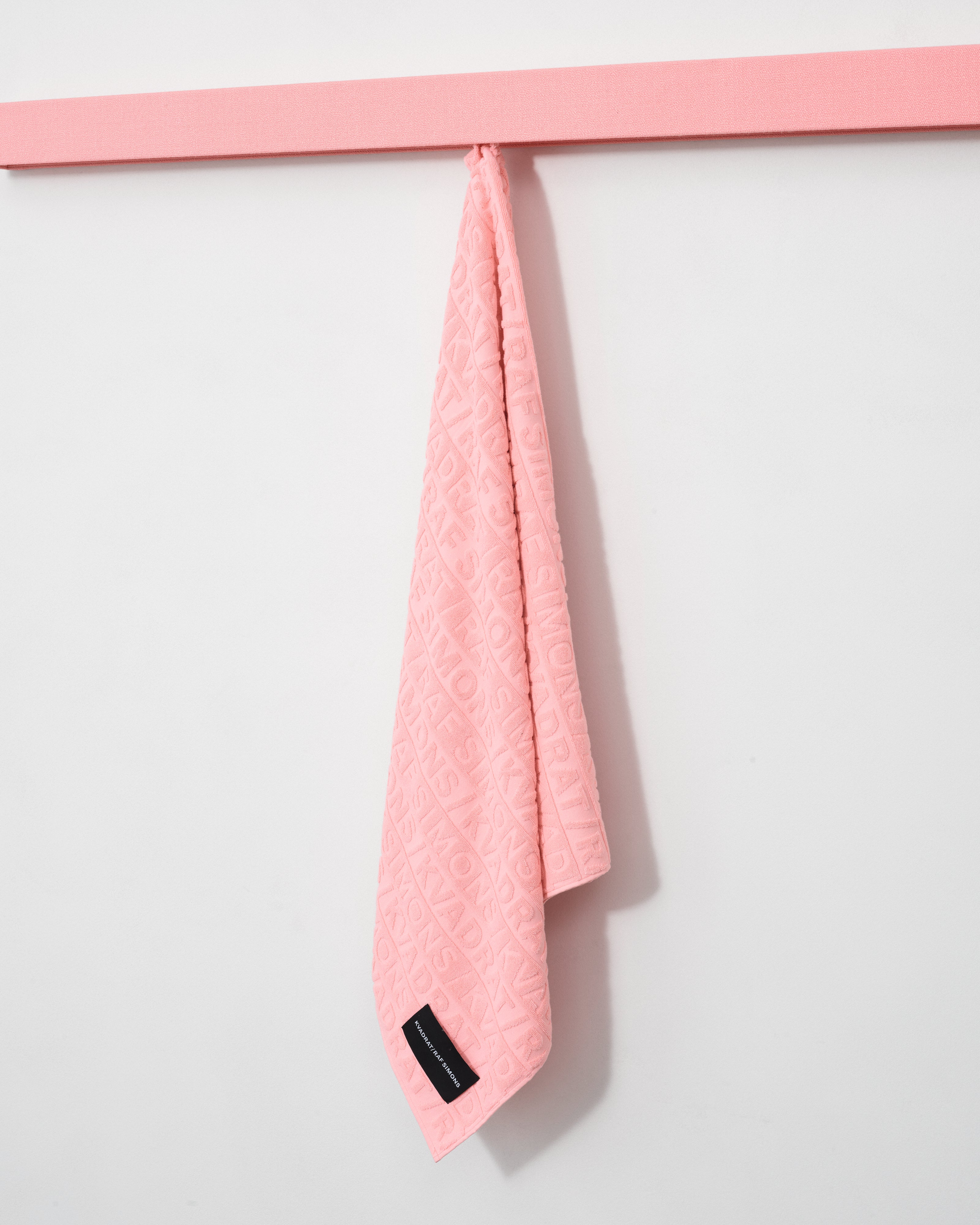 Kvadrat Raf Simons Beach Towel in Pink
