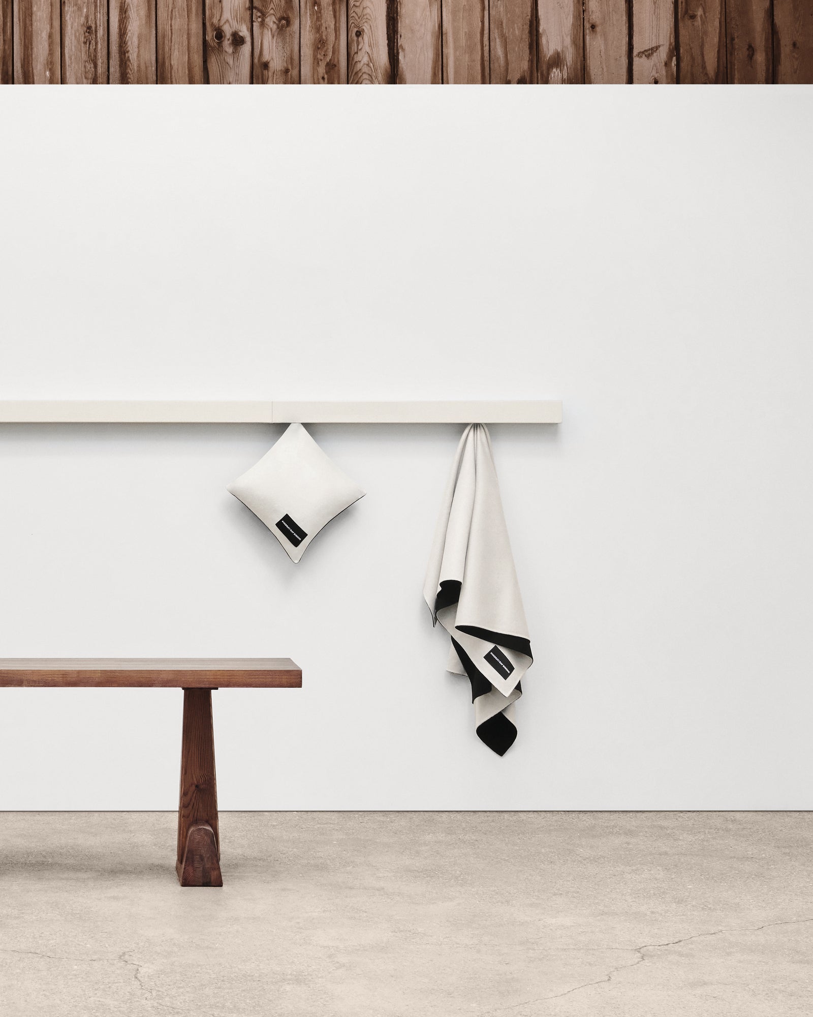 Kvadrat Raf Simons Shaker System with products in Off White