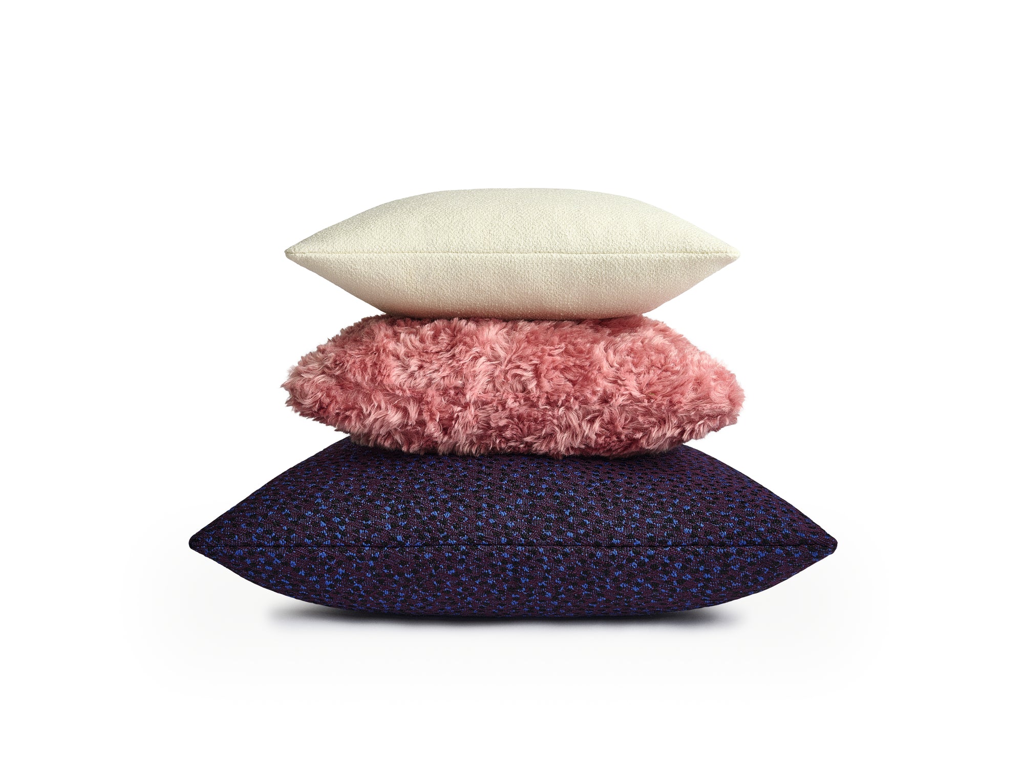 Kvadrat Raf Simons Cushion stack Saxion Sand, Argo Pink and Ria Purple Blue. 