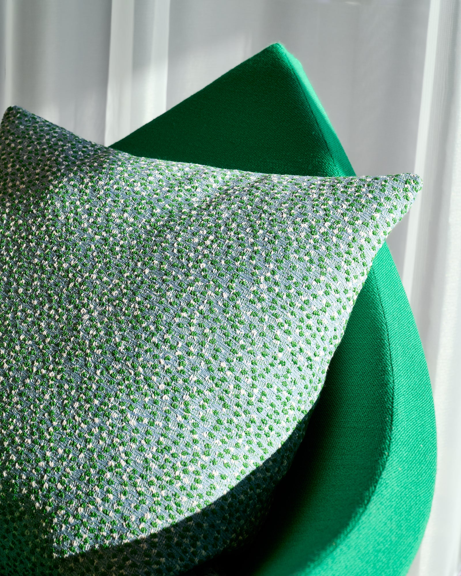 Kvadrat Raf Simons Cushion Ria Light Blue Green. 